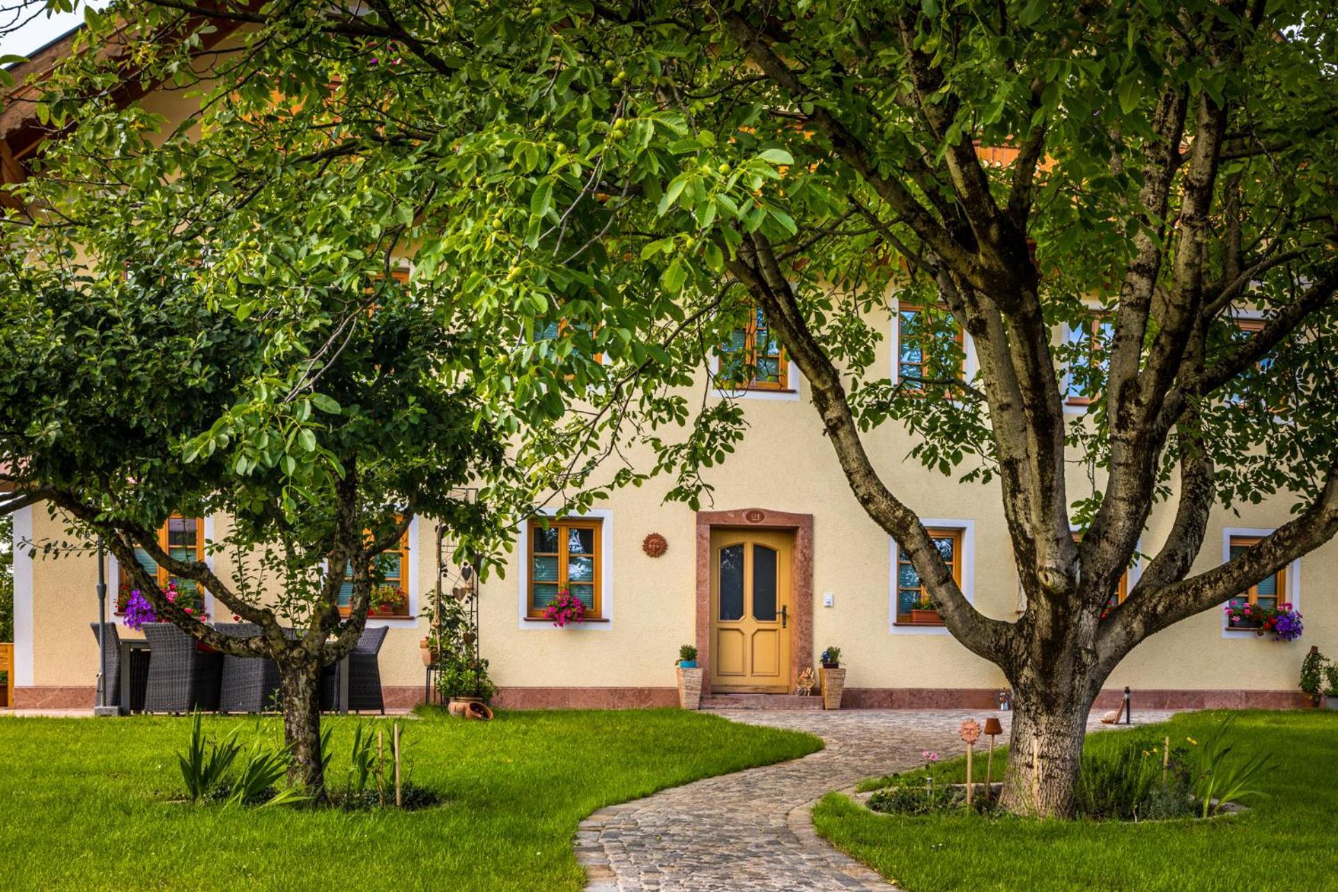 Landhaus Appartement Seidenwebergut Anif Bei Salzburg Niederalm 外观 照片